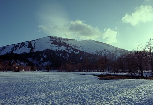 日暮れの至仏山