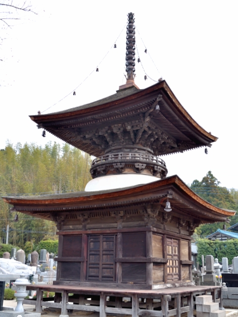 14 来迎院多宝塔(1) 全景