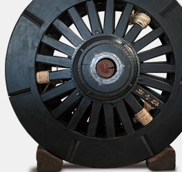 祇園祭りの鉾の車輪