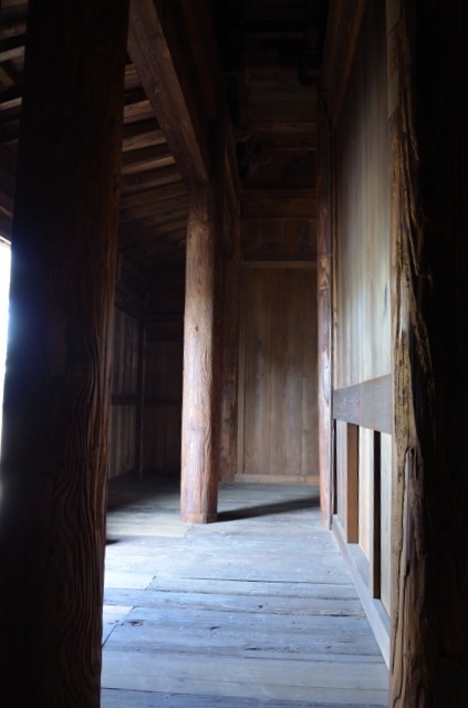 16.須弥檀の裏側